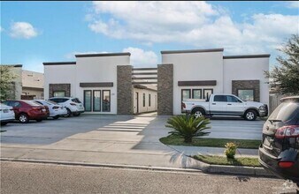 Building Photo - 1219 White Oak Dr