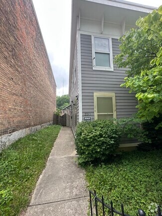 Building Photo - 2283 Loth St