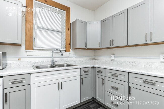 Building Photo - Cozy 2 bed 1 bath Single-Family Home in Mo...