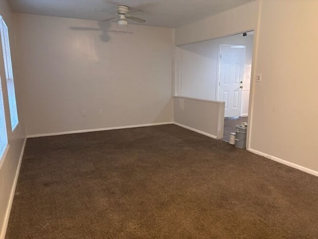 Building Photo - 3764 Camilla Dr