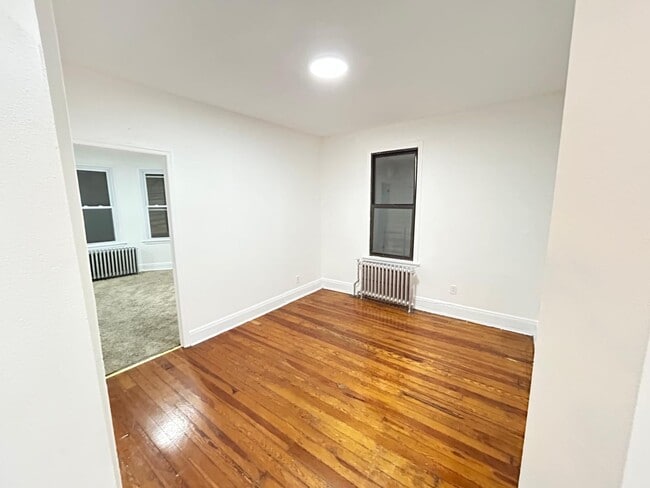 Building Photo - 318 71st St