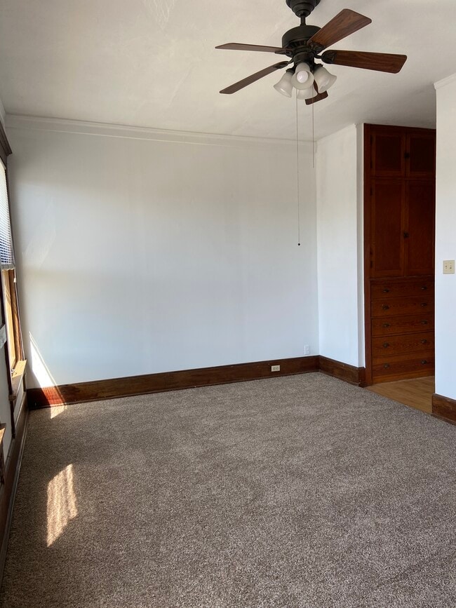 Living Room - 303 E Mill St
