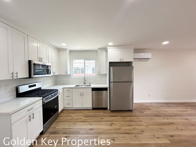 Foto del edificio - Welcome to your beautifully renovated sing...