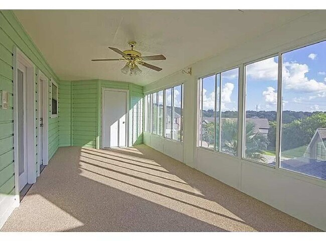 Building Photo - 6656 Whitemarsh Valley Walk