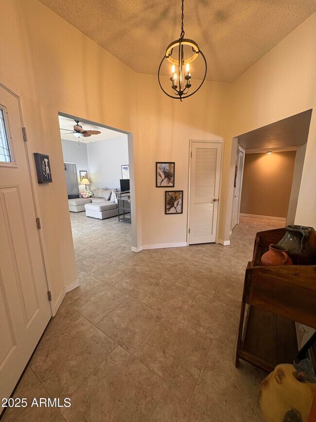 Foto del edificio - 16425 N Orchard Hills Dr