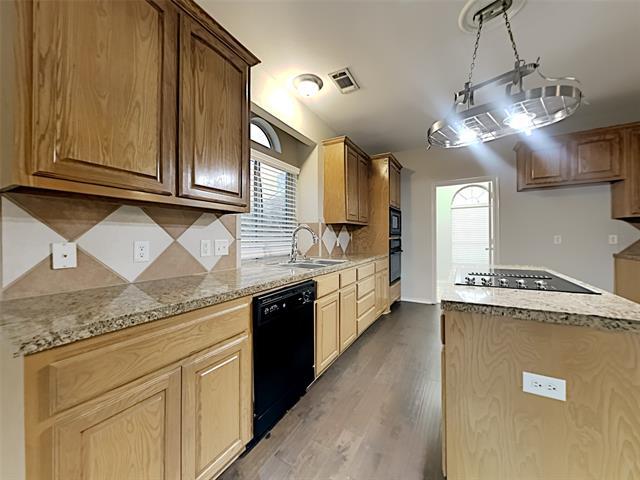 Foto del edificio - 200 Flagstone Dr