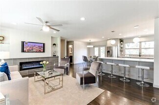 Horizons Apartments Indianapolis In Apartment Apartments For Rent Renting A House