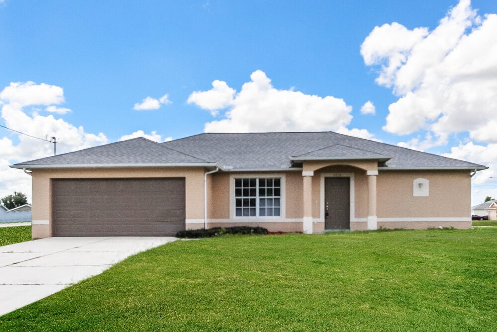 Foto principal - 1718 SW 12th Terrace