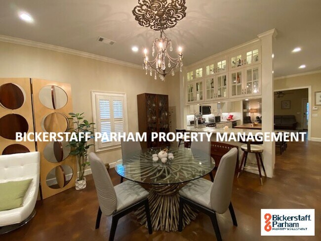 Foto del edificio - Introducing a charming 2-bedroom, 2-bathro...