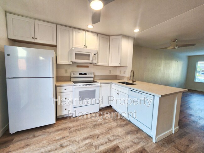 Foto del edificio - 6419 Bell Bluff Ave.