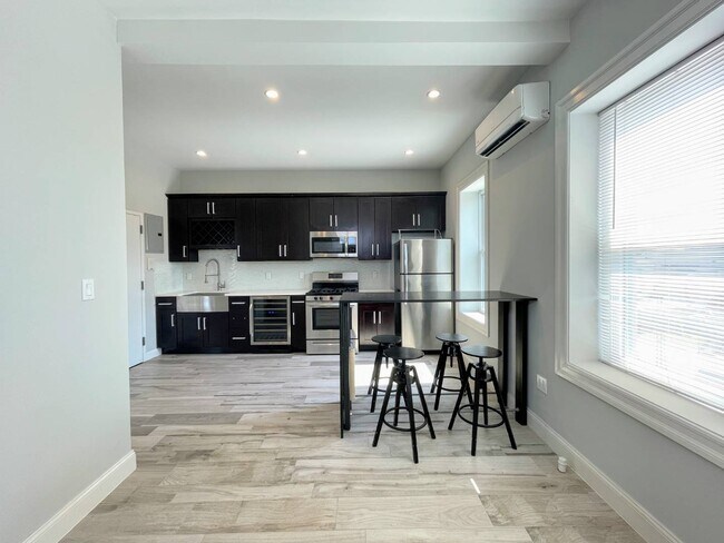 Foto del edificio - 67-54 78th St