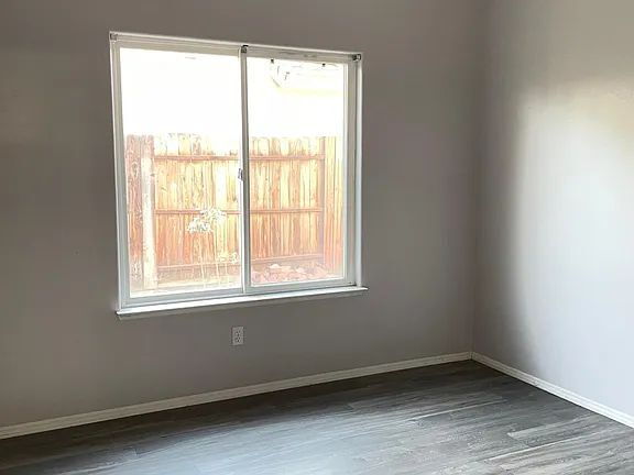 Foto del edificio - Location, location, location! This charming home is located in the much desired Northwest area of...