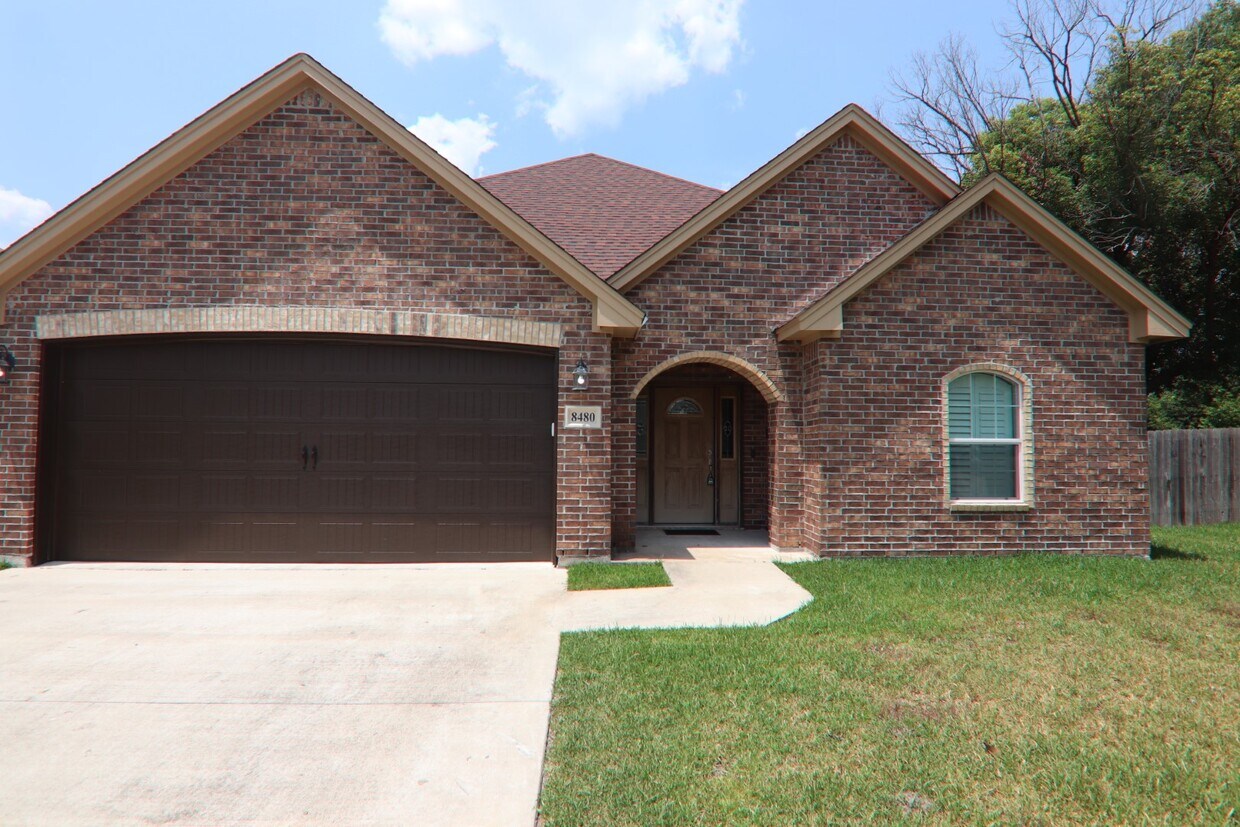 8480 Braeburn Ln, Beaumont, TX 77707 House Rental in Beaumont, TX