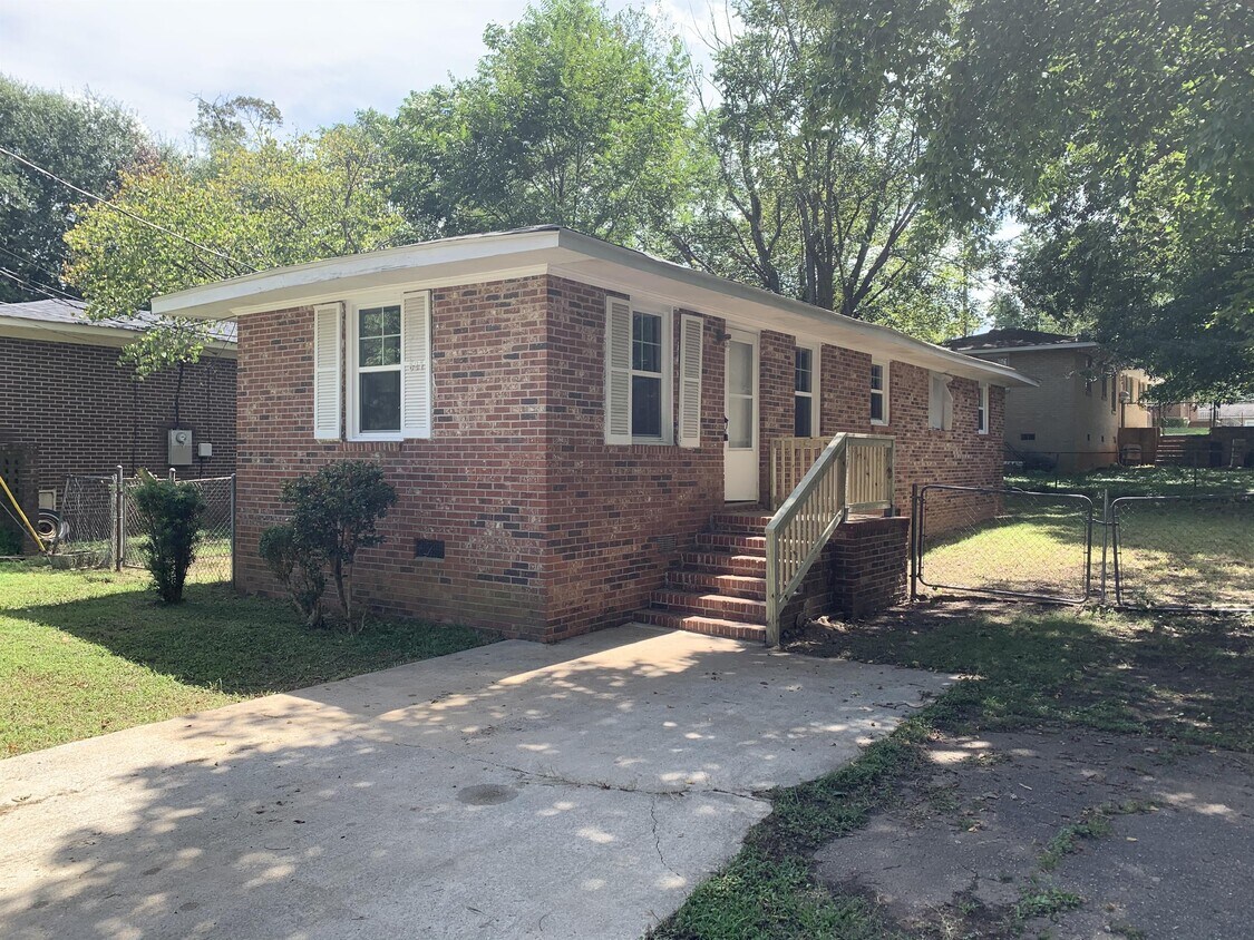 Primary Photo - 827 S Florida Ave