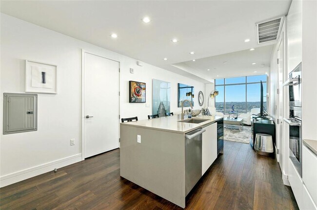 Foto del edificio - 501 West Ave