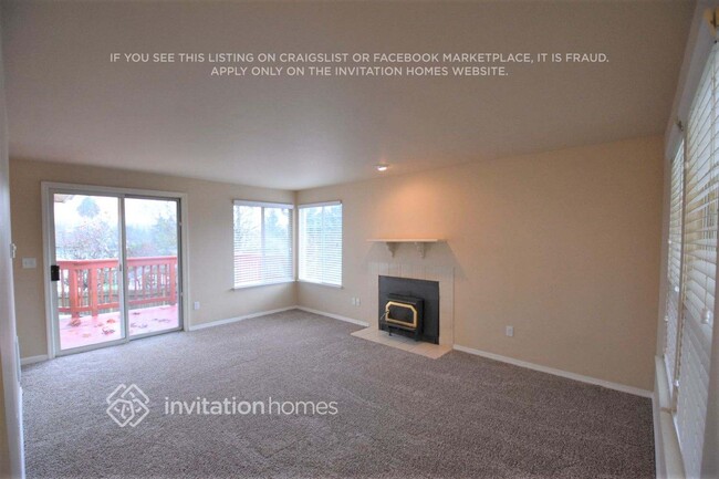 Building Photo - 12011 29th Pl NE