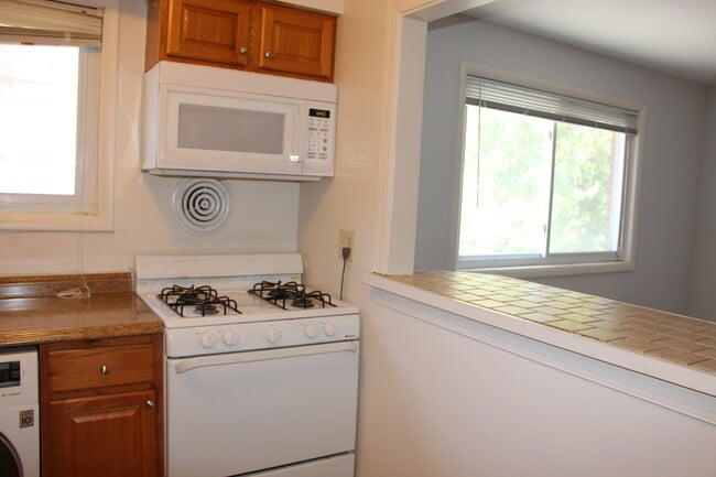 Building Photo - Ballston Garden Apartments