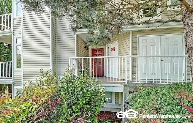 Building Photo - Your Dream Home: Cozy, Convenient, and Charming!