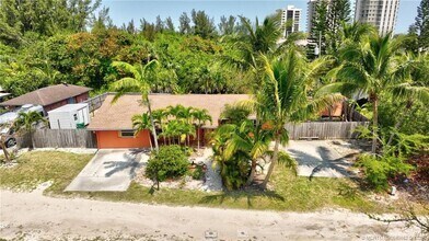 Building Photo - 4205 N Hwy A1A