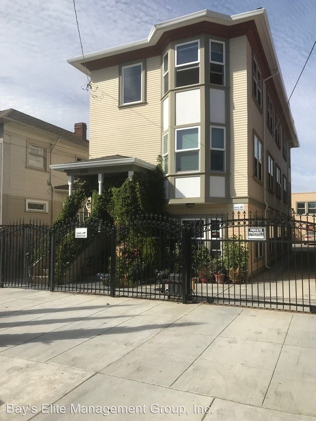 Primary Photo - 680 31st St
