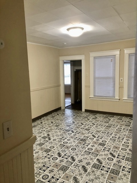 Building Photo - 1300 Main St