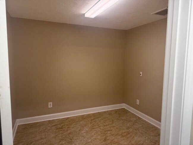 Foto del edificio - 308 4th St NE