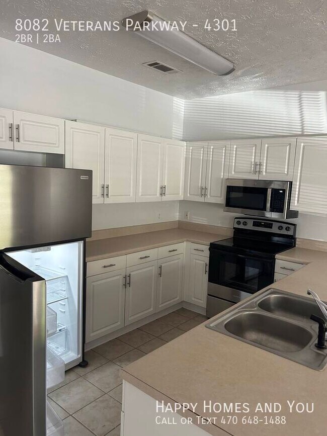 Foto del edificio - 8082 Veterans Pkwy