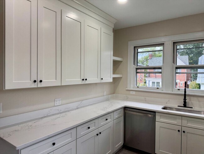 Foto del edificio - 3590 Outlook Ave
