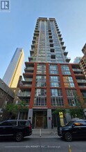 Building Photo - 126 Simcoe St
