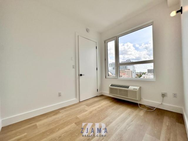 Foto del edificio - 1 bedroom in Brooklyn NY 11225