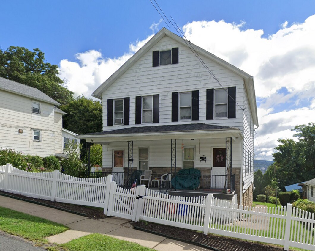 Primary Photo - 342-344 N Fillmore Ave