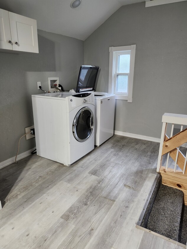 Building Photo - 810 2nd Ave N