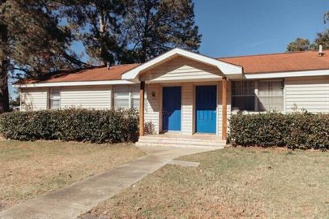 Foto del edificio - 504 Maplewood Dr