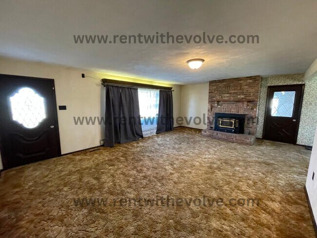 Building Photo - 5671 S 100 W