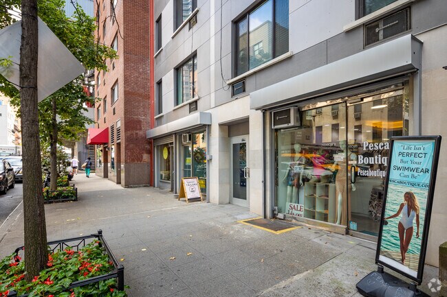 Foto del edificio - 244-246 E 60th St