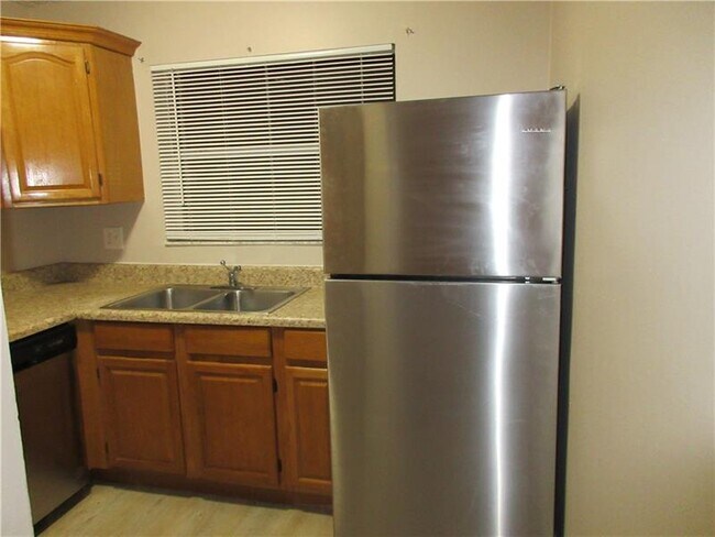 Foto del edificio - 4065 NW 114th Ave