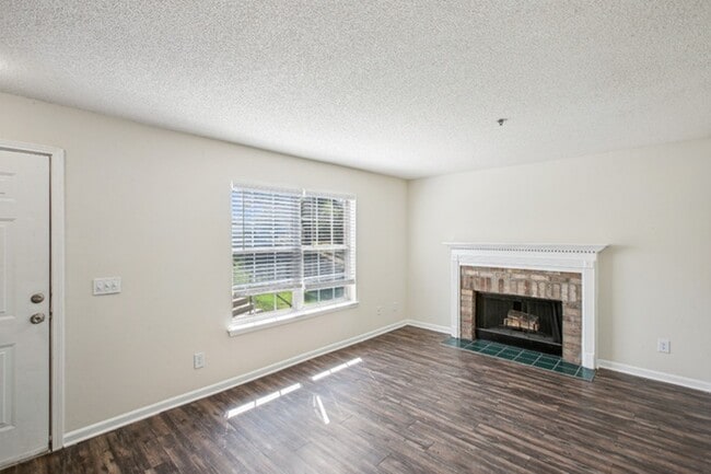 Building Photo - Avana South Oaks