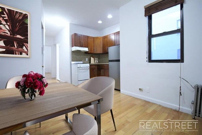 Floorplan - 183 Seventh Avenue
