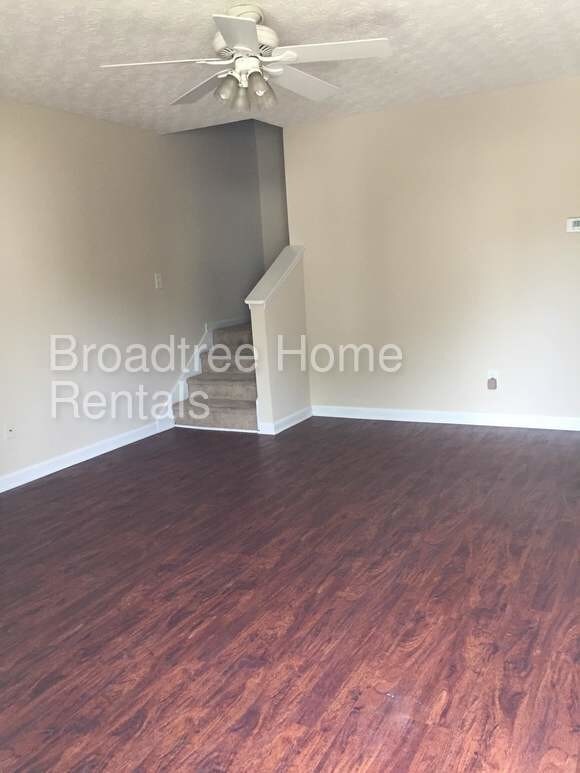 Building Photo - 5221 Kirk Dr