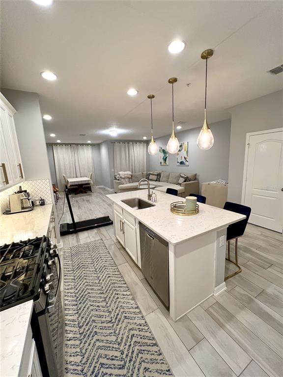 Building Photo - 344 Rustic Loop