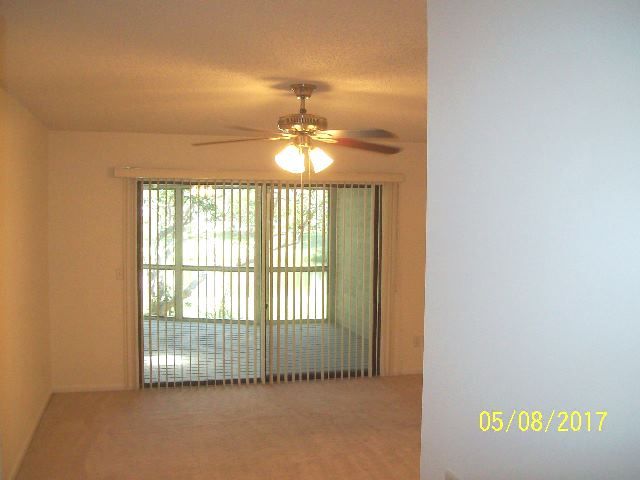 Building Photo - 8 Players Club Villas Rd
