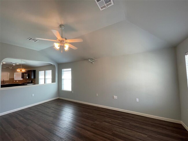 Building Photo - 7817 Duber Ln