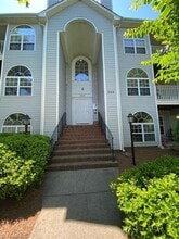 Building Photo - 334 Quietwood Dr