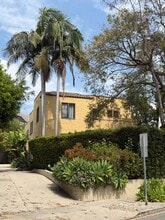 Building Photo - 8569 Rugby Dr