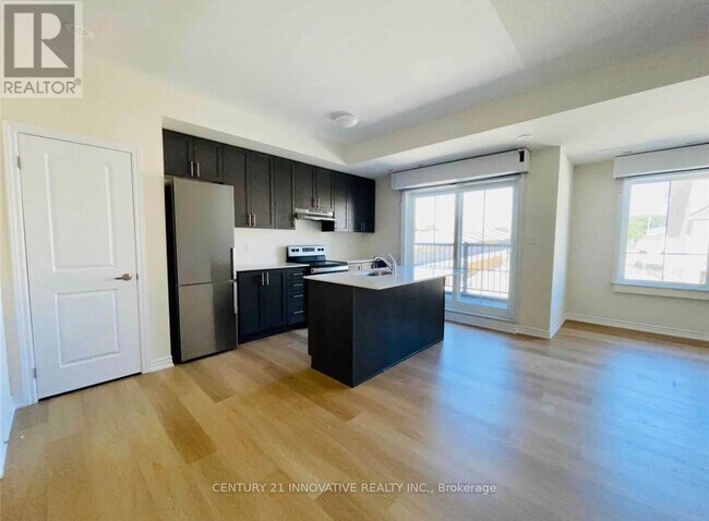 Photo du bâtiment - 470 Beresford Path