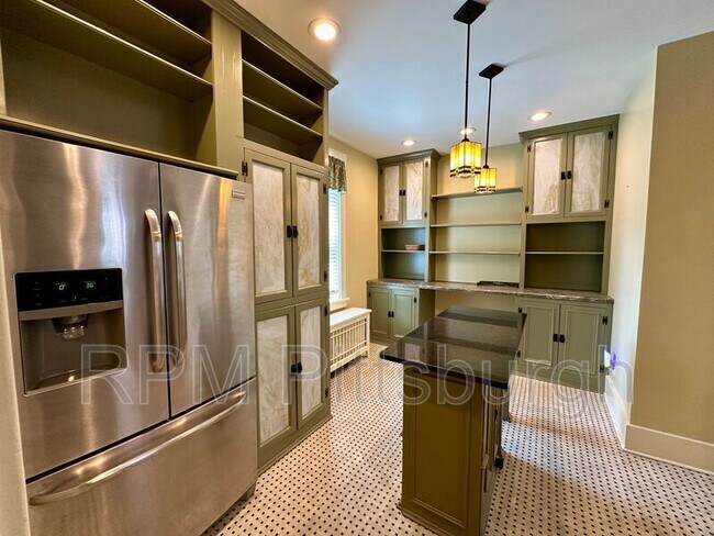 Photo - 1101 Linden Pl House