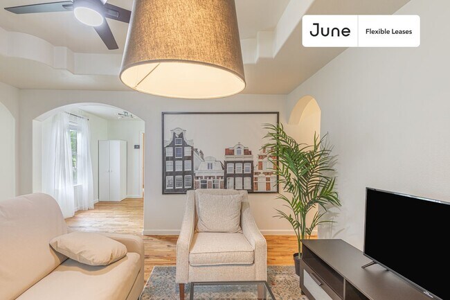Foto del edificio - 6307 Chesterfield Avenue