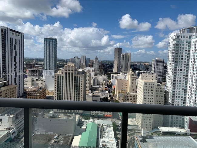 Foto del edificio - 50 Biscayne Blvd