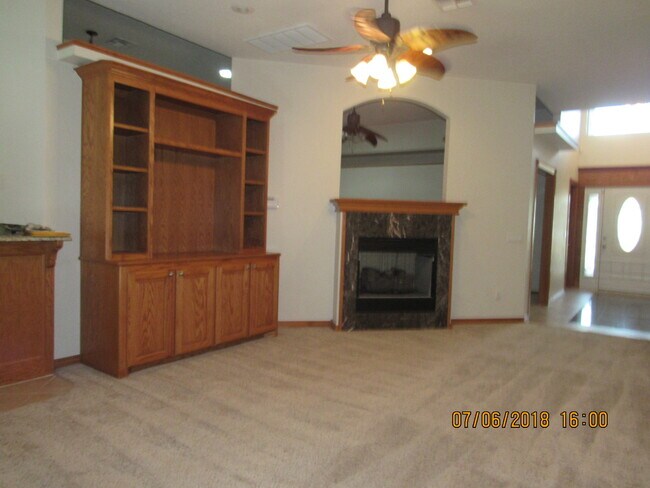 Foto del edificio - Pet Negotiable Upon Homeowner Approval!!