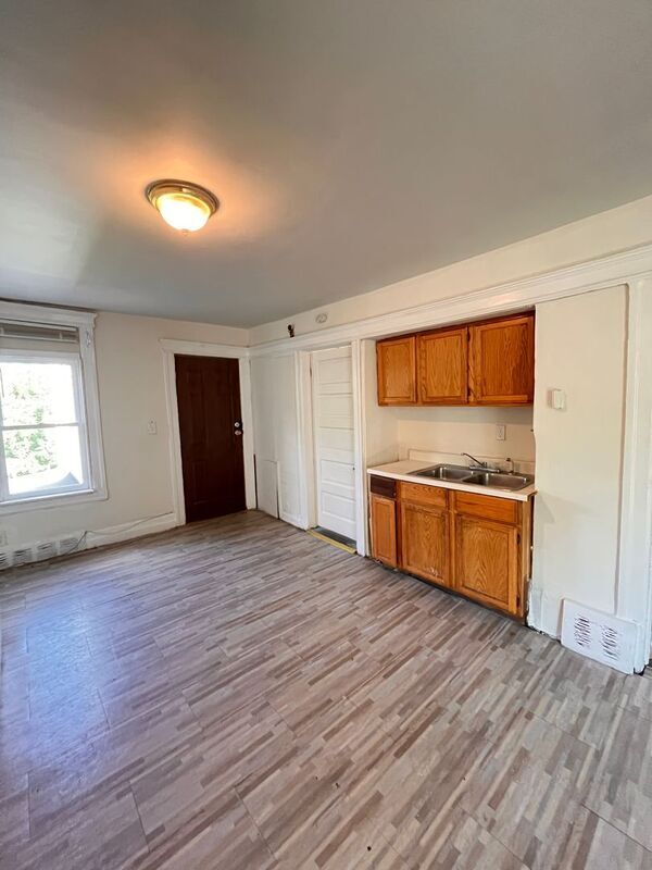 Foto del edificio - 4075 Seyburn St